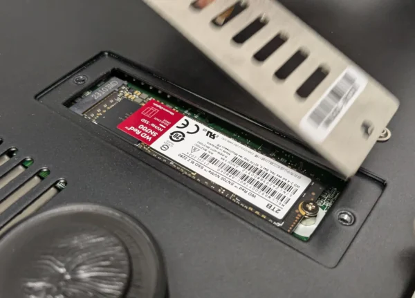 INNUOS  4TB SSD (Internal Storage)