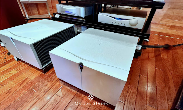 audia_flight_strumento_no1_no8_preamplifier_amplifier_review_matej_isak_mono_and_stereo_2023_high_end_audiophile_luxury_audio_music_ - 2