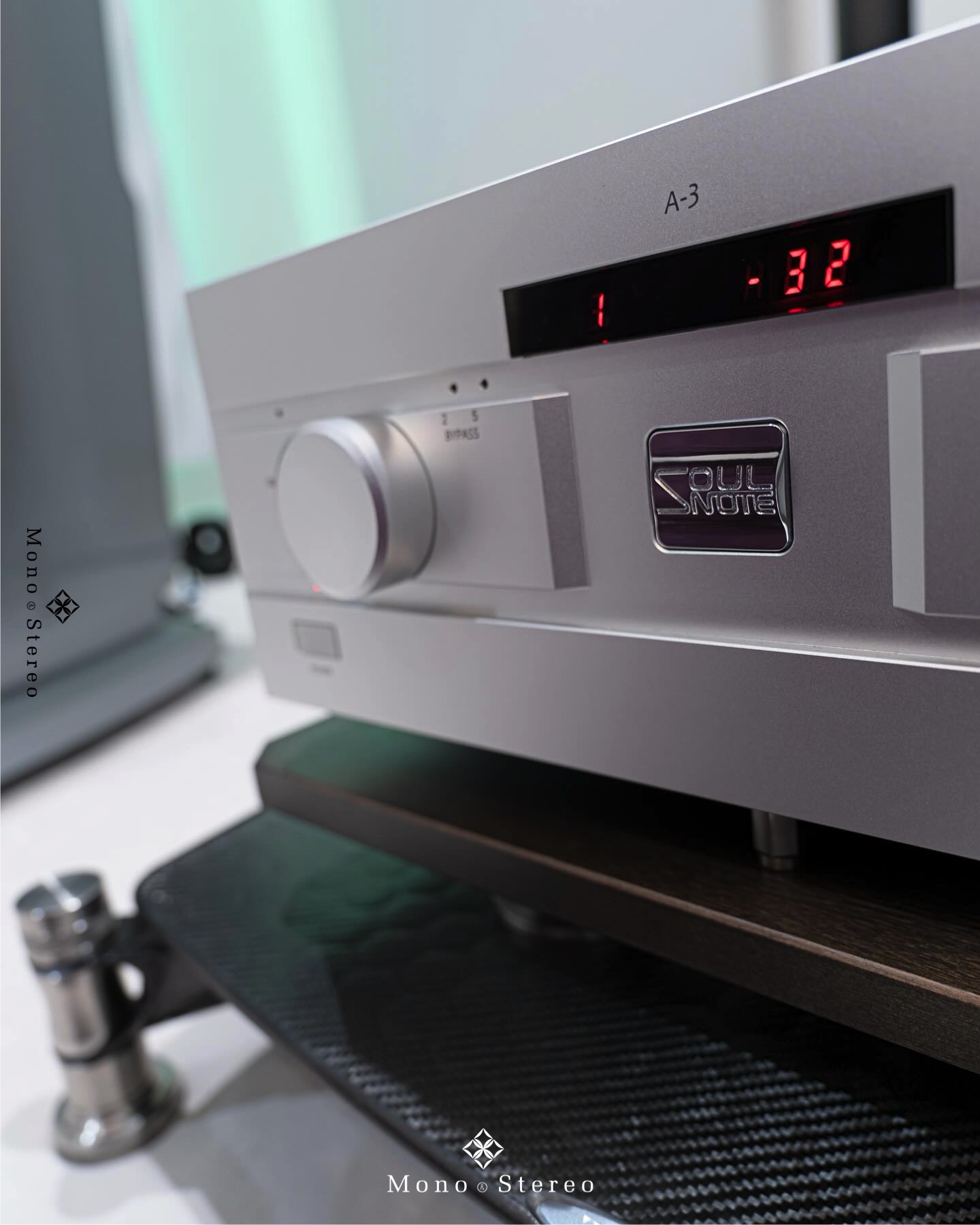 soulnote_a-3_integrated_amplifier_review_matej_isak_mono_and_stereo_2024_high_end_audiophile_luxury_audio_music_00003
