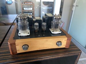 WhatsApp Image 2026-04-15 at 6.04.37 p.m. (2) Almarro A318B integrated amplifier