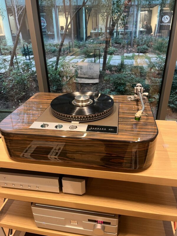 Tornamesa Garrard 401